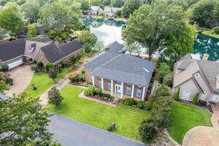 2121 E Glenalden Dr Germantown, TN 38139