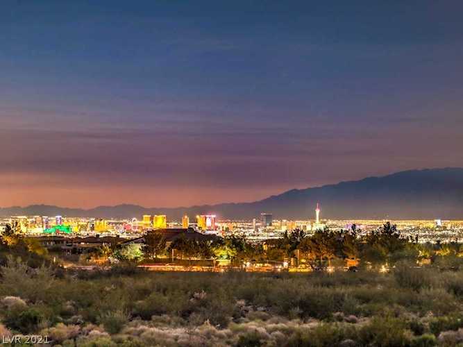 33 Hassayampa Trl Henderson, NV 89052