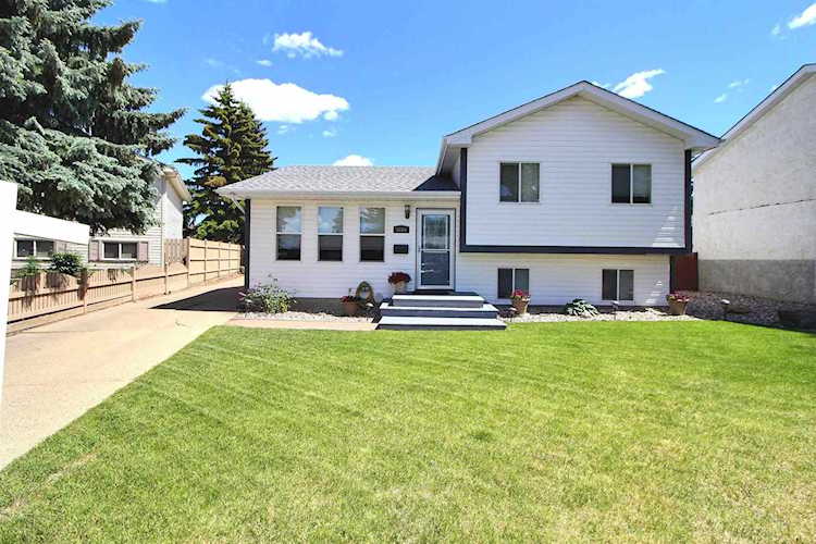 3516 13 Avenue Edmonton, AB T6L 3B3