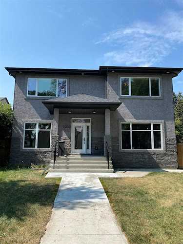 7322 111 Street Edmonton, AB T6G 1H1