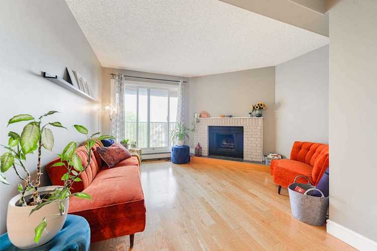 4041 Tudor Glen St. Albert, AB T8N 3V4