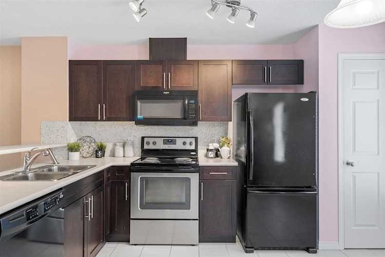 4874 Terwillegar Common Edmonton, AB T6R 0S3