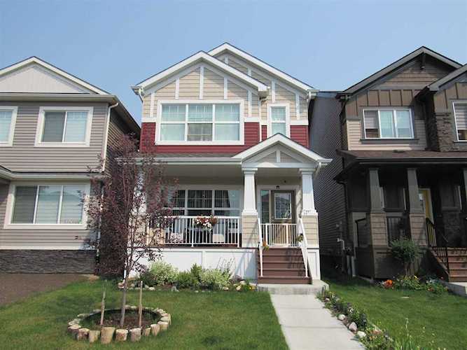 17467 77 Street Edmonton, AB T5Z 0R4