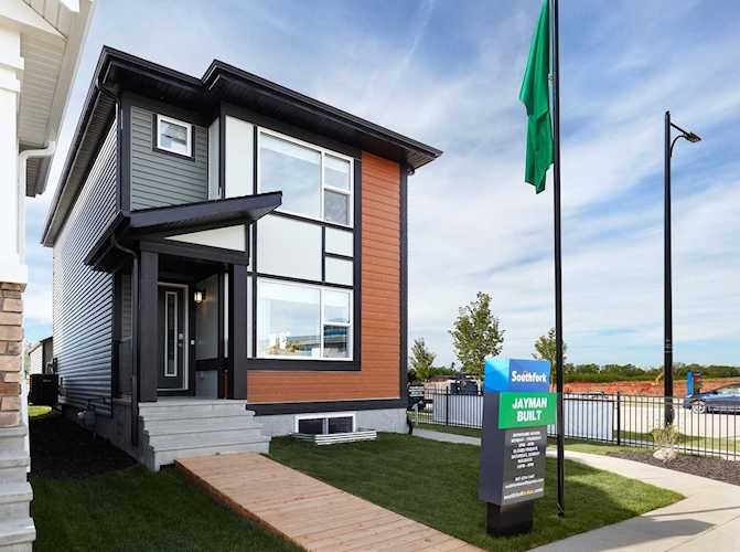 185 Southfork Drive Leduc, AB T9E 1G4
