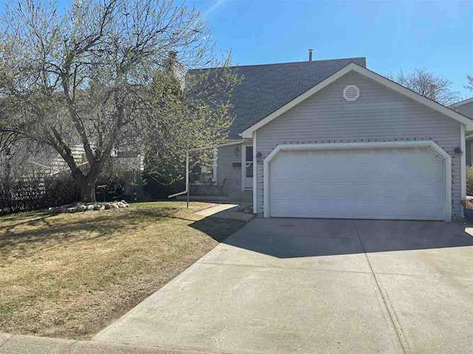 97 Goebel Drive Spruce Grove, AB T7X 1Z3