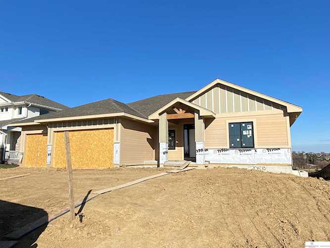 20510 Woodridge DrGretnaBarr Homes custom built ranch in popular Lakeview. Ranch style home on a South facing walkout lot!...NE22122741SarpyLakeview68028home for sale$575,000 Photo 1