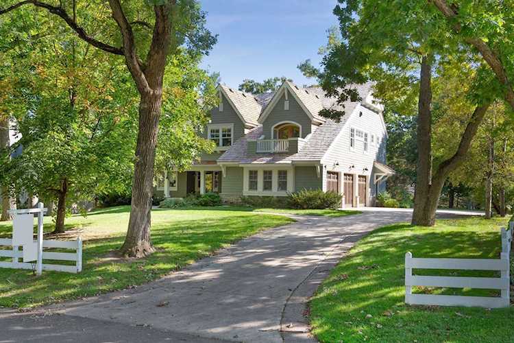 5813 Northwood Drive Edina, MN 55436