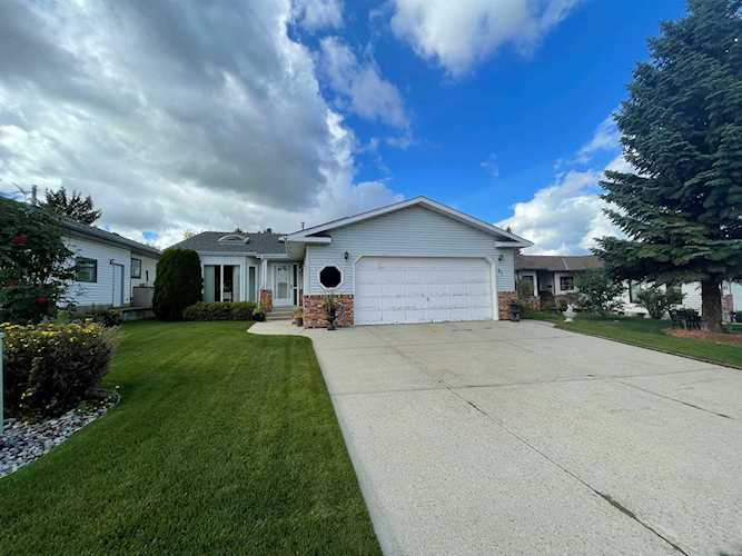 81 Mckean Way Spruce Grove, AB T7X 2S1