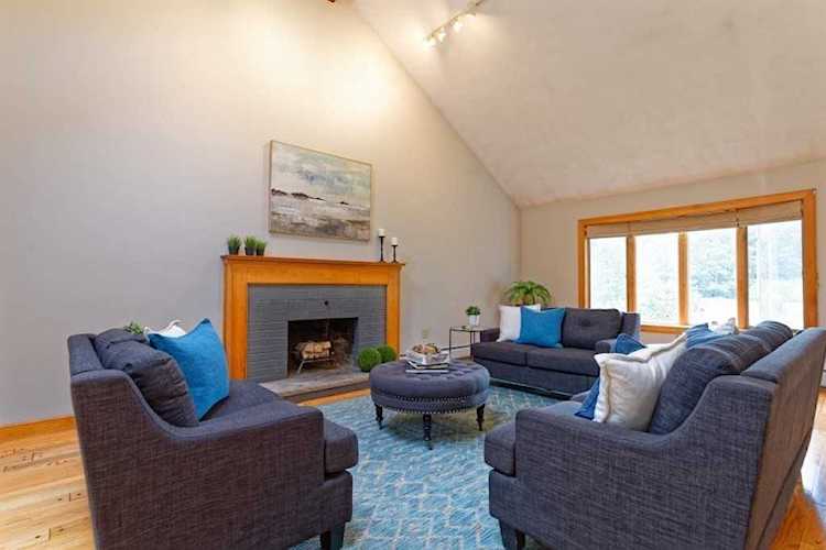 6 Minton Rd Billerica, MA 01821