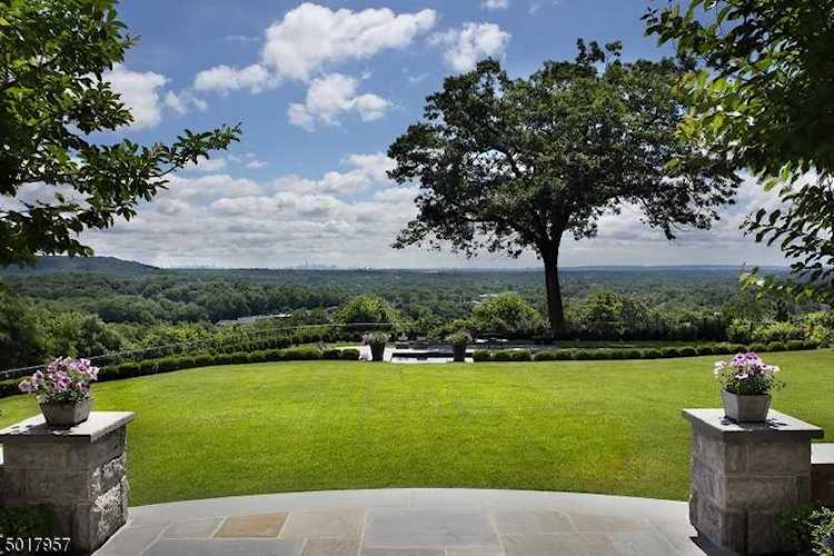 14 Friar Tuck Circle Summit, NJ Photo 1