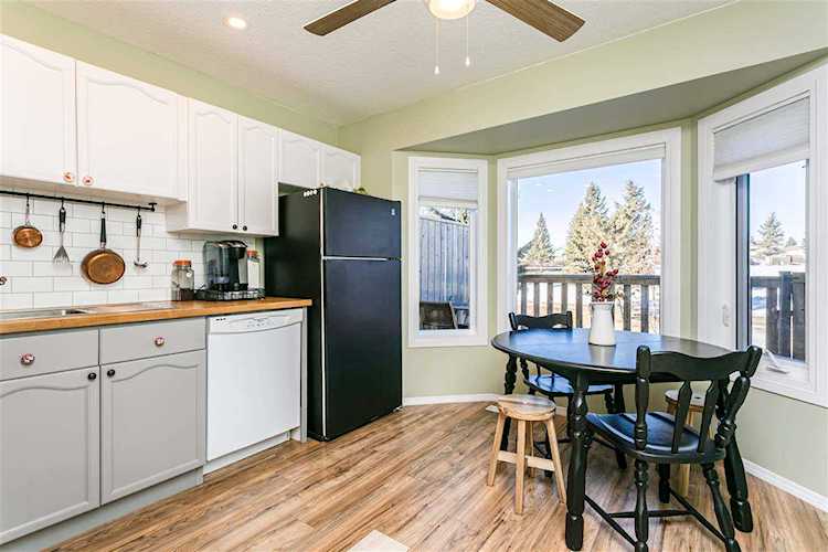 # 125 5 Aberdeen Way Stony Plain, AB T7Z 1N1