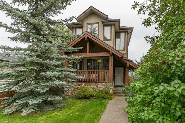 1628 40 St SW Calgary, AB T3C 1W9