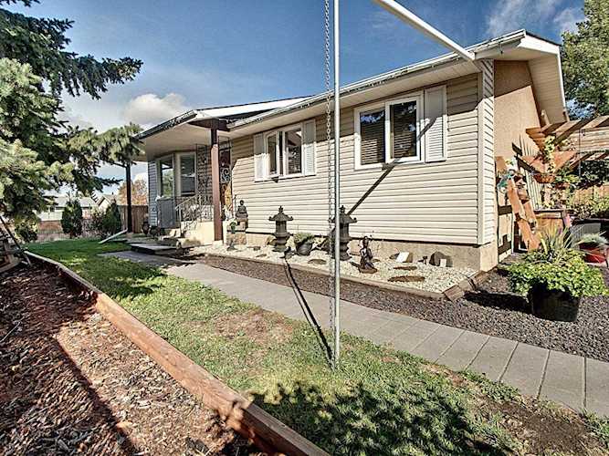 111 Windermere Drive Spruce Grove, AB T7X 1N2