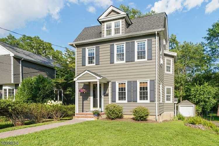 48 Hedges Ave Chatham Boro, NJ 07928