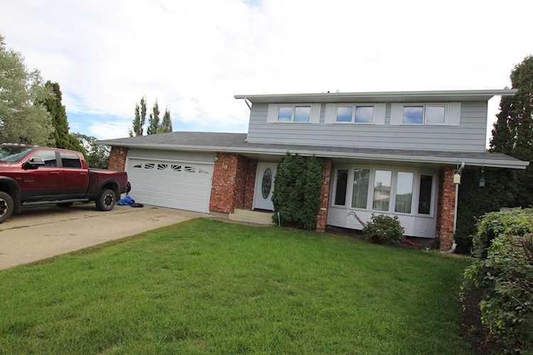 10 Waverley Place Spruce Grove, AB T7X 1P1