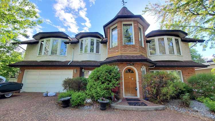 14107 75 Avenue Edmonton, AB T5R 2Y5