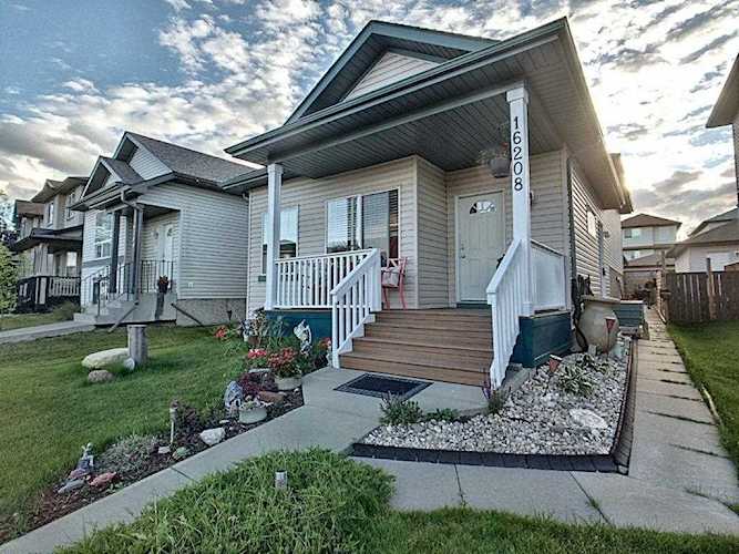 16208 38 Street Edmonton, AB T5Y 3G3
