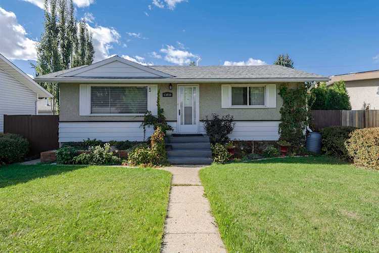 13016 62 Street Edmonton, AB T5A 0V1