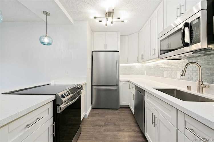 3741 Kanaina Avenue #315 Honolulu, HI 96815