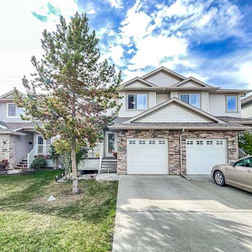 9452 Stein Way Edmonton, AB T6R 0E4