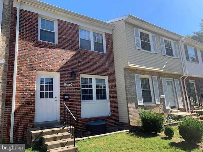 2925 Pheasant Ln Woodbridge, VA 22191