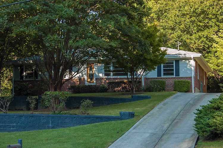 594 Densley Drive Decatur, GA 30033