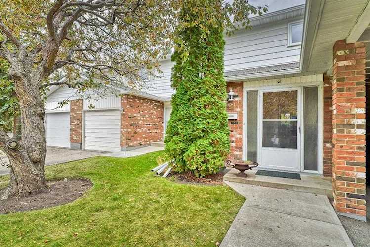 2815 Palliser Dr SW #21 Calgary, AB T2V 3S8