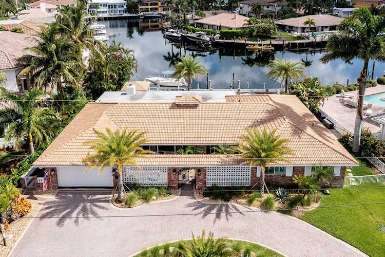 2311 NE 32nd Court Lighthouse Point, FL 33064