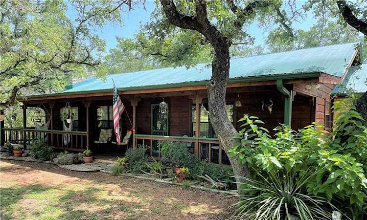4300 Cypress Canyon TRL Spicewood, TX 78669
