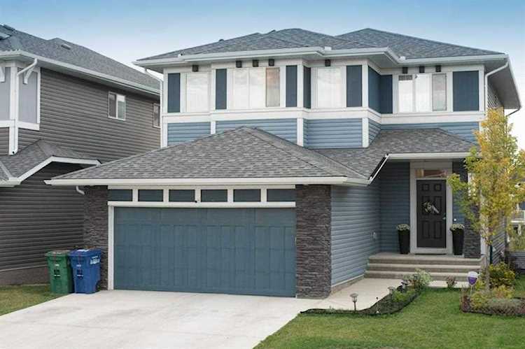 122 Bayview Circle SW Airdrie, AB T4B 4H5