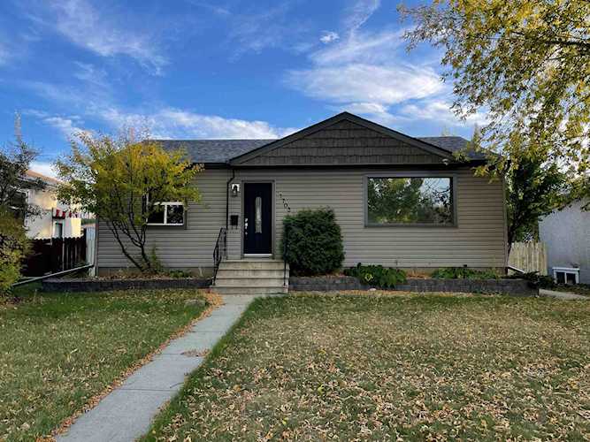 7703 86 Avenue Edmonton, AB T6C 1H6