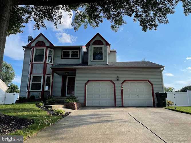 109 Stonebrook Dr Lumberton, NJ 08048