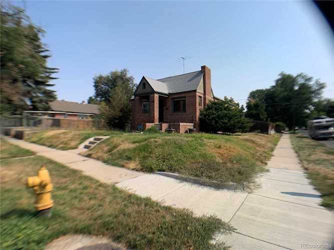1604 Elm St Denver, CO 80220
