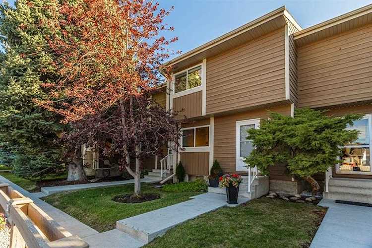 14736 Deerfield Dr SE #28 Calgary, AB T2J 5Y1