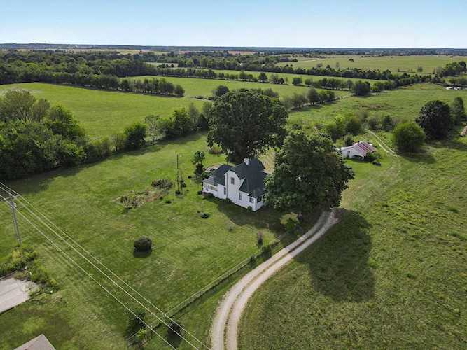 634 S Pine St Billings, MO 65610