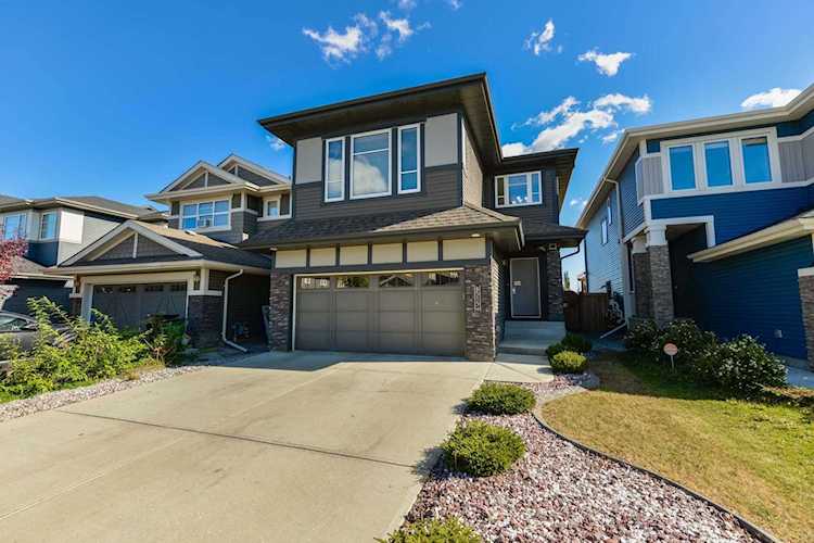 8515 216 Street Edmonton, AB T5T 4W2