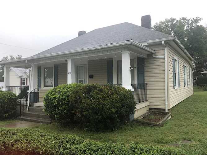 402 E Jackson Vinton, VA 24179