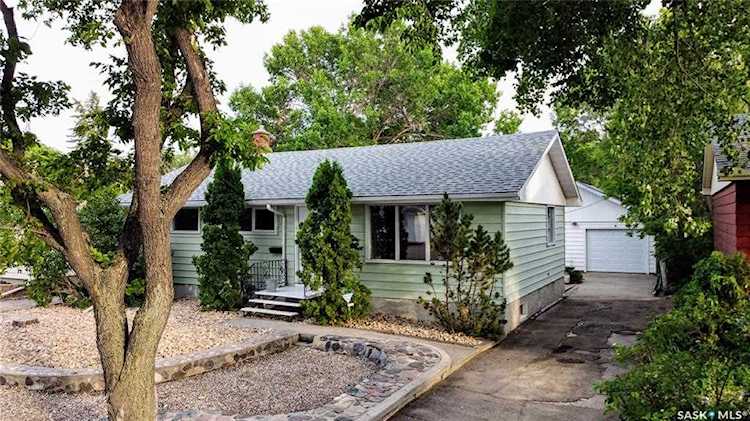 3515 Lang Ave Regina, SK S4R 3V3