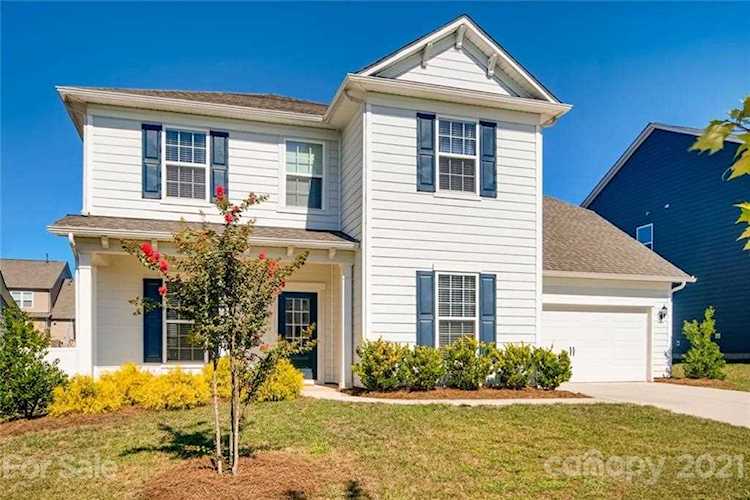 16008 Weeping Valley Dr Fort Mill, SC 29715