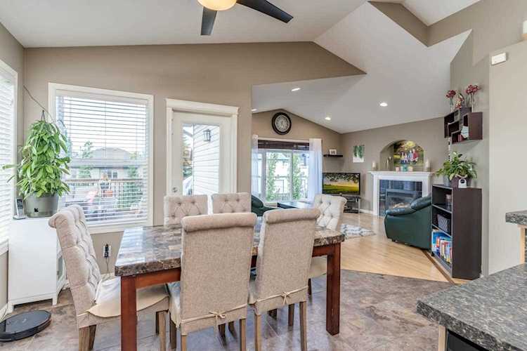 4416 Yeoman Close Onoway, AB T0E 1V0
