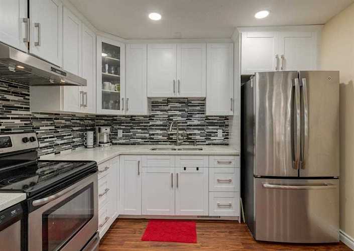 56 Foley Rd SE Calgary, AB T2H 1A1