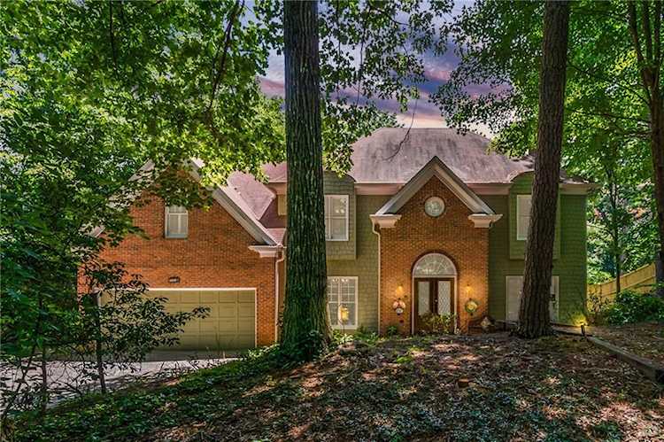 220 River North Dr Sandy Springs, GA 30328