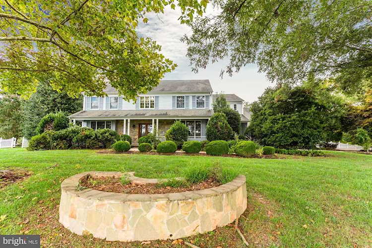 5608 Foggy Ln Rockville, MD 20855