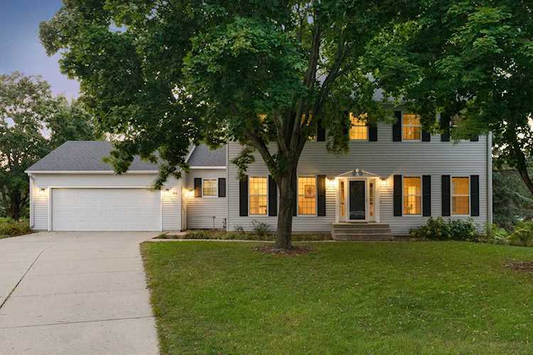 914 Saint Andrews Place Owatonna, MN 55060