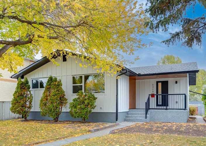 6408 Tregillus St NW Calgary, AB T2K 3T3