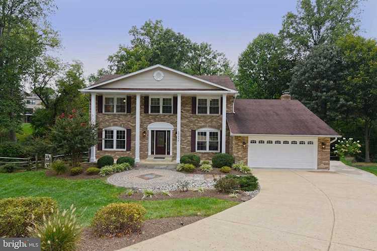 10056 Oakley Ct Vienna, VA 22181