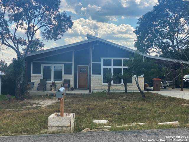 1240 Canyon Shores Canyon Lake, TX 78133