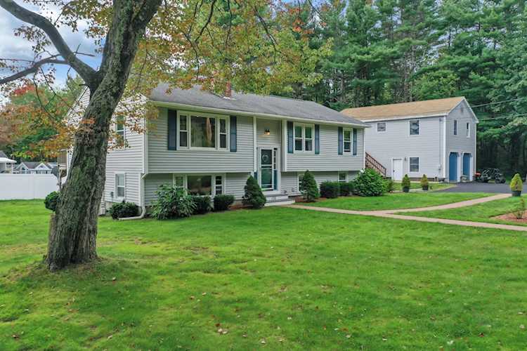 108 Buzzell Rd Wells, ME 04090