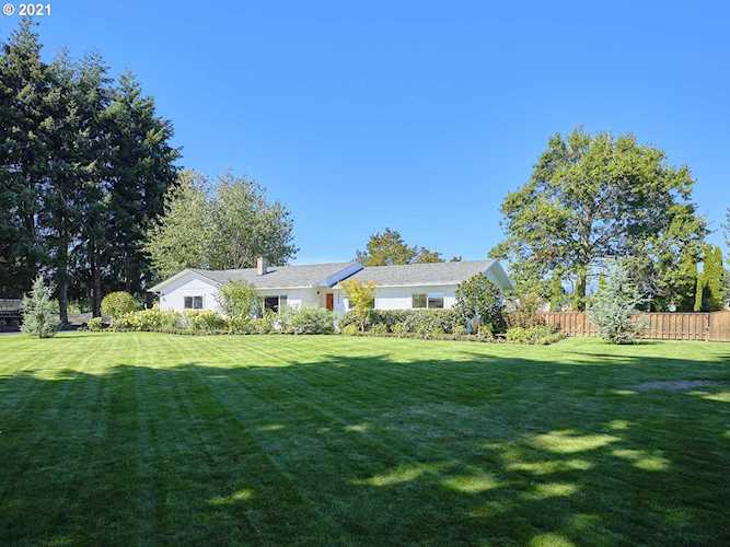 1020 Caples Rd Woodland, WA 98674