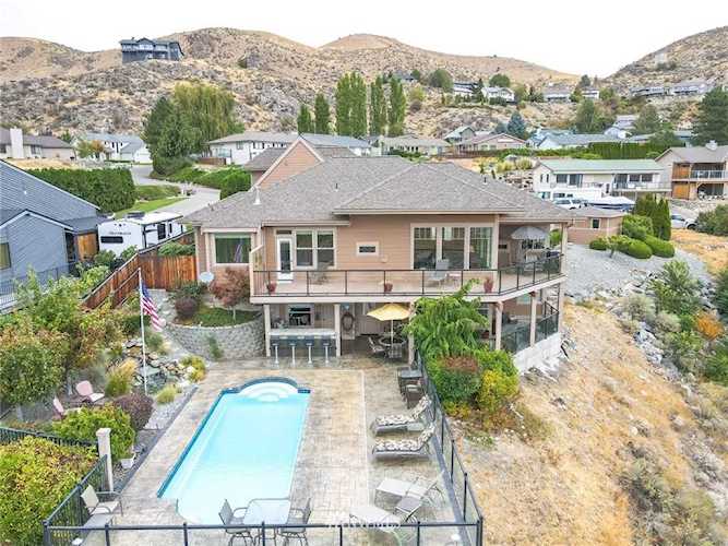 137 Fair Way Chelan, WA 98816